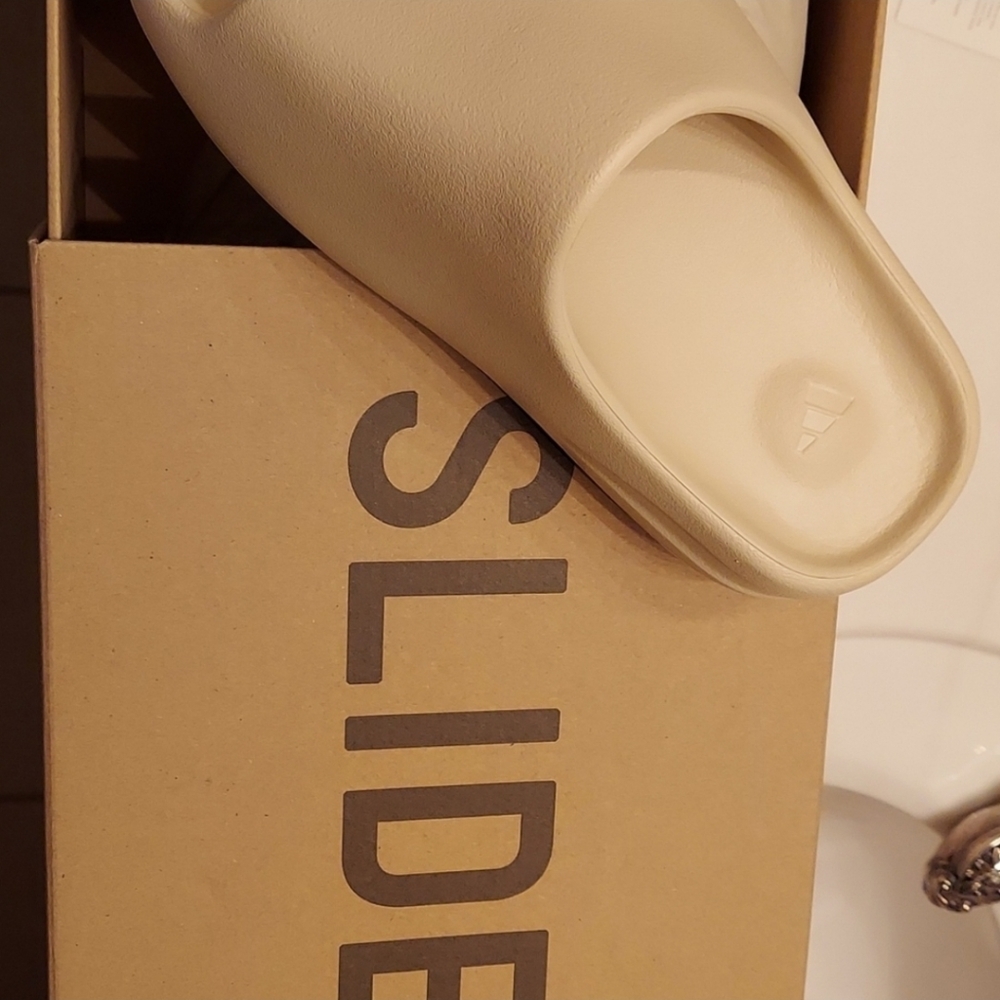 Yeezy Slides